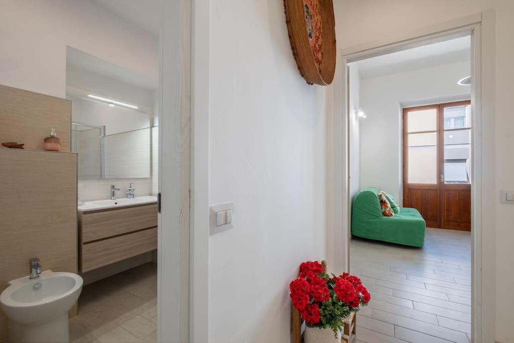 Casa Ofride -Centro-Poetto 10 Min-Wi-Fi-Netflix Διαμέρισμα Κάλιαρι Εξωτερικό φωτογραφία